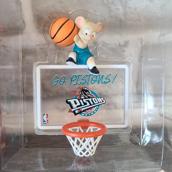 Vintage Hallmark 1998 NBA Collection Pistons Basketball Keepsake - Picture 1 of 6